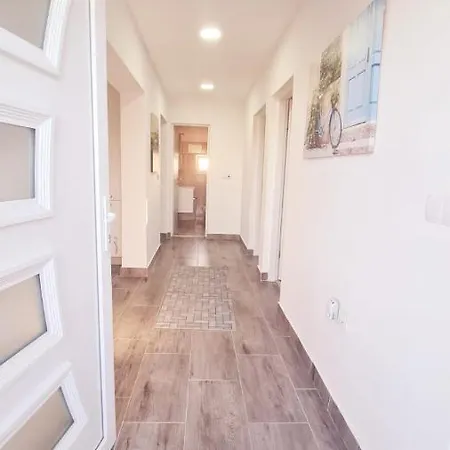 Vila Nejra1 Sa Bazenom Appartement Pula