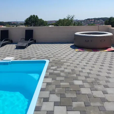 Vila Nejra1 Sa Bazenom Appartement Pula