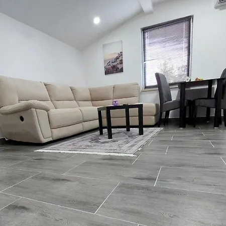 Vila Nejra1 Sa Bazenom Appartement