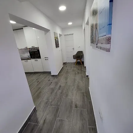 Vila Nejra1 Sa Bazenom Apartment *